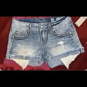 Miss Me Jeans Shorts Size 26 Lace Pocket
Underlay!! So Awesome ® Brand Nwt